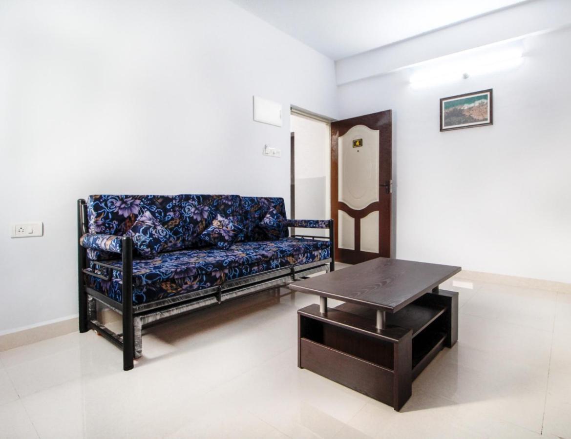 Monteiro Towers Hotel Candolim Bagian luar foto