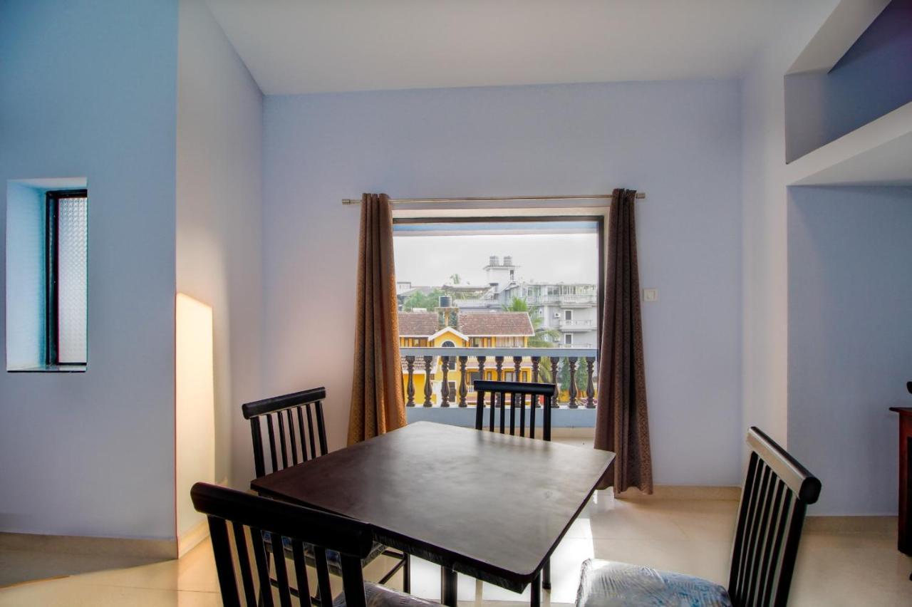 Monteiro Towers Hotel Candolim Bagian luar foto